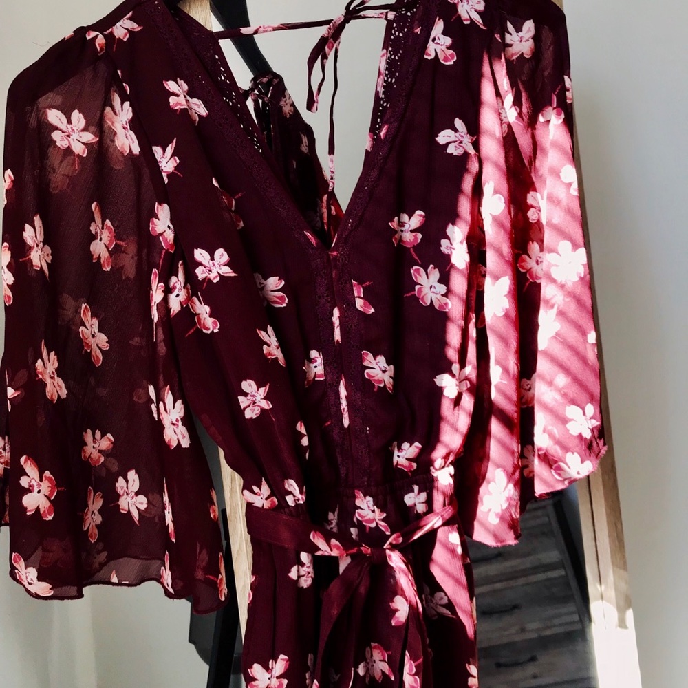 Floral bell sleeve romper